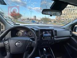 نیسان فرۆنتیر